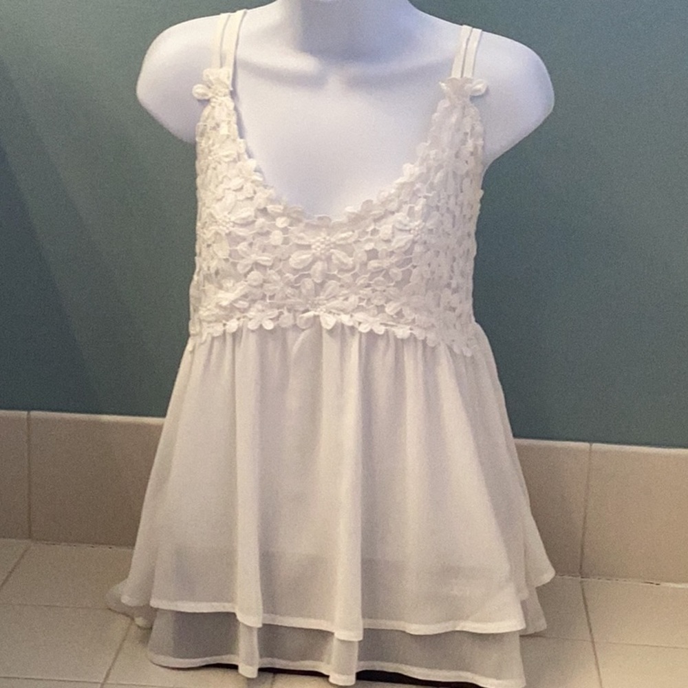 Feager White Top in Large